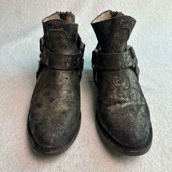 Freebird by Steven Phlow Metallic Distressed Gold Ankle Boot 8 M women’s booties